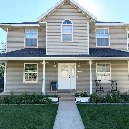 Red Creek Inn And Farm Parowan ภายนอก รูปภาพ